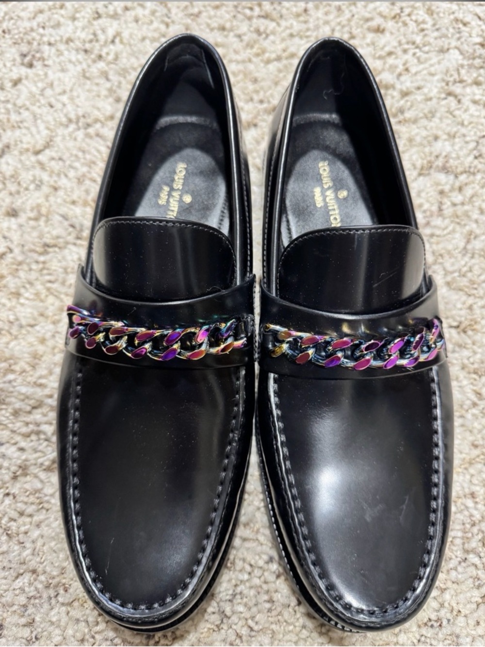 Men's Black Leather Chain-Accent Loafers - Picture 8 of 14
